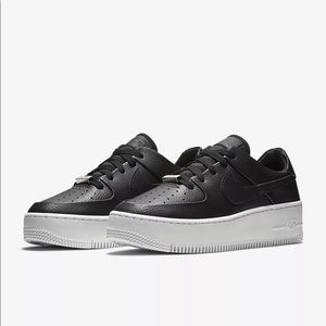 Nike Black Leather Air Force 1 Sage Low